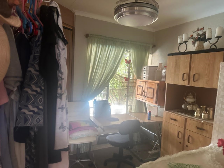 3 Bedroom Property for Sale in Safari Gardens North West